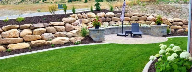 Backyard-Retreat backyard sitting area design